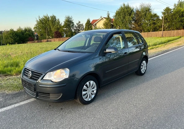 Volkswagen Polo cena 14700 przebieg: 151000, rok produkcji 2009 z Wadowice małe 154